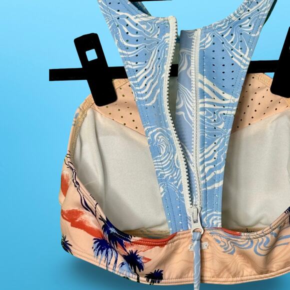 Roxy Hawaiian Palm Tree Rash Guard - Excellent Condition! - Picture 11 of 12